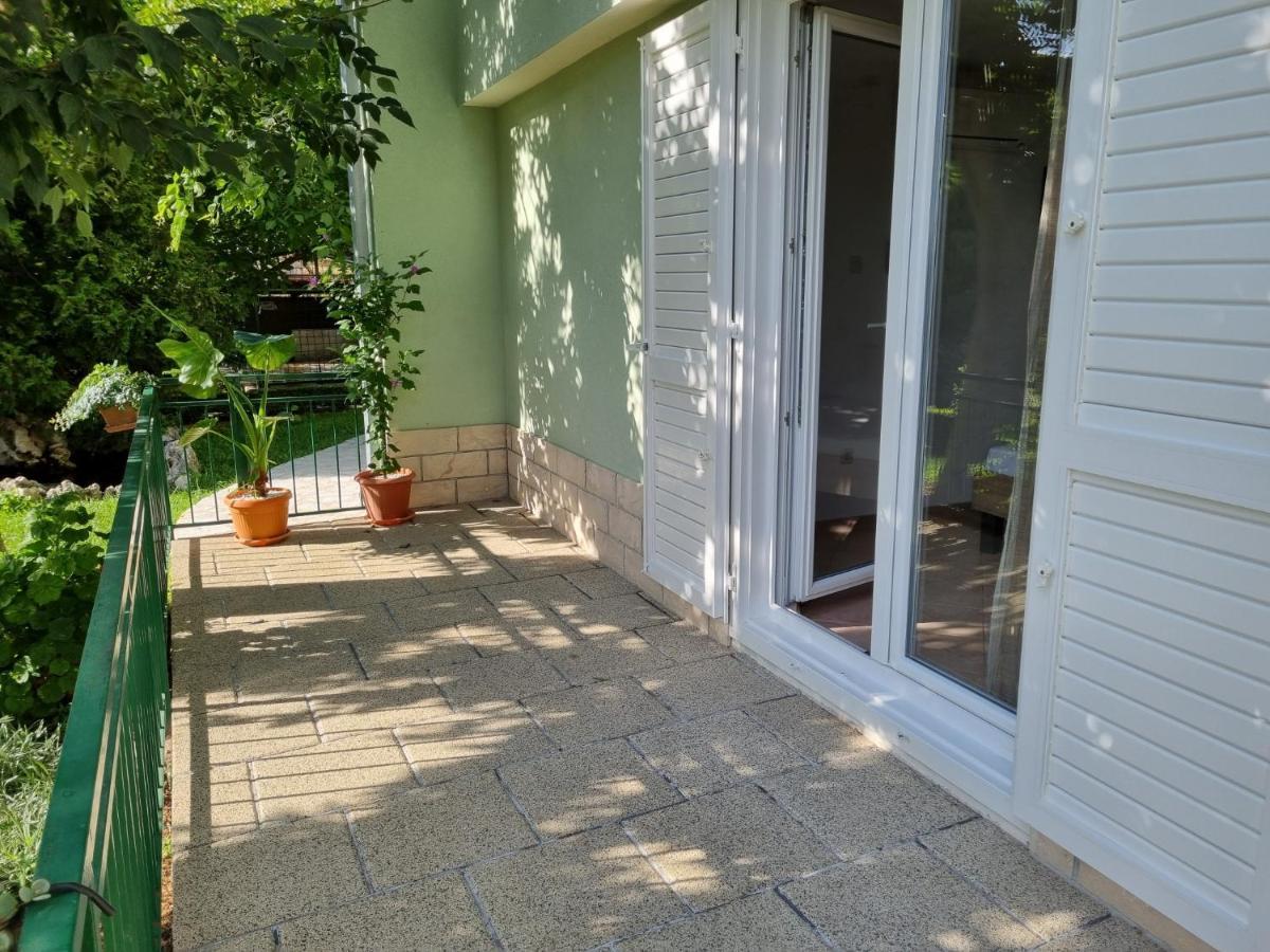 Guesthouse Dominovic Brela Exterior photo